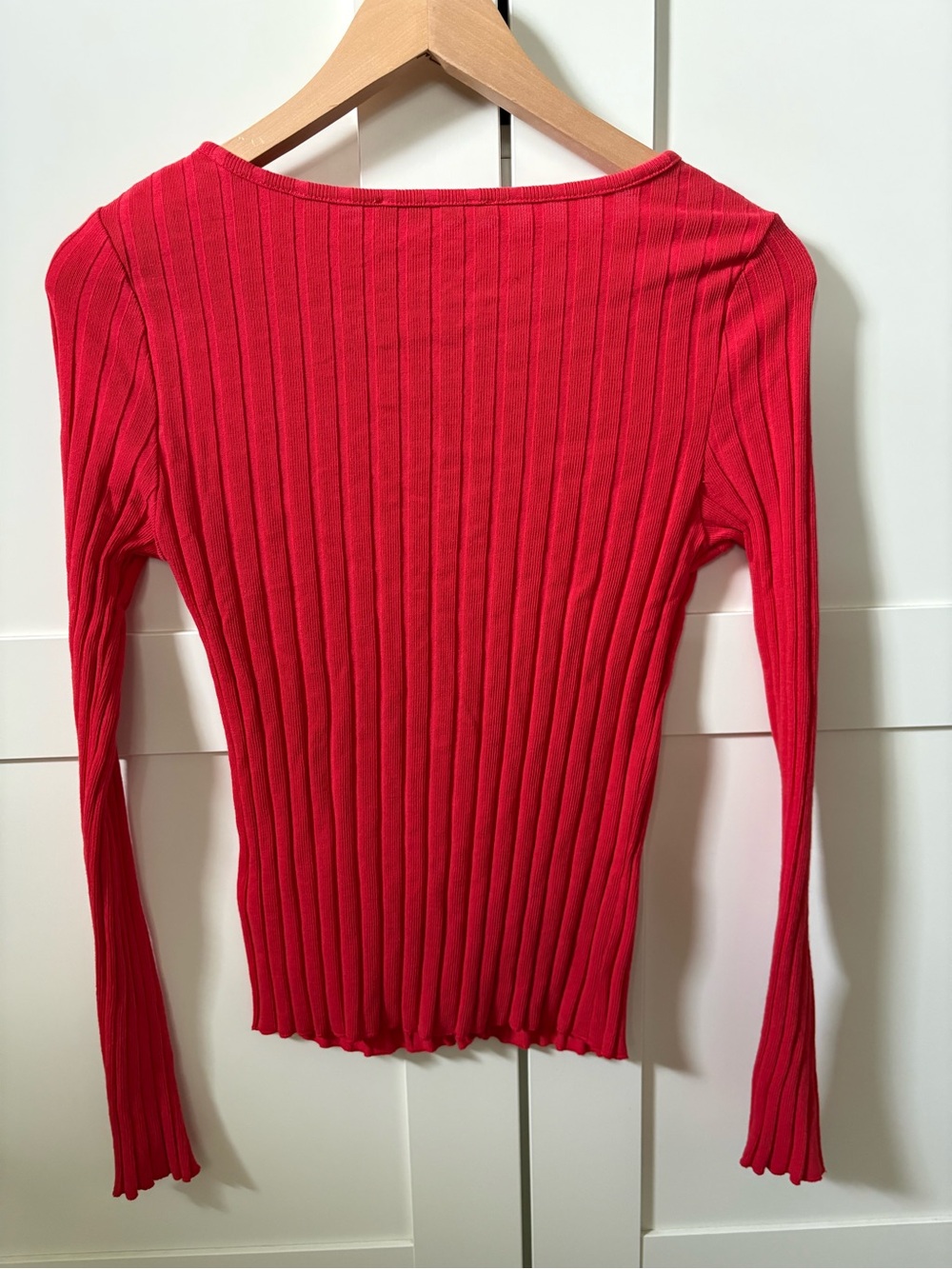 Dex Red Ribbed Button-Front Long-Sleeve Top - Picture 2 of 3
